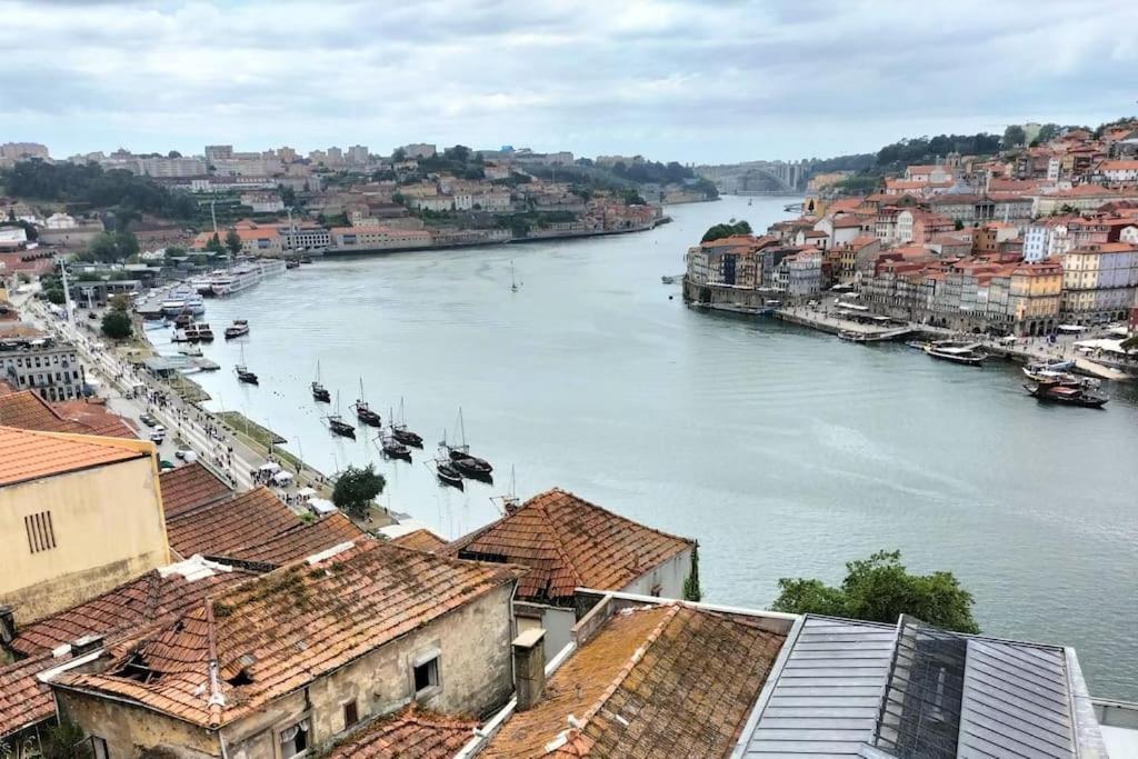 Loft In The Historic Center Of Oporto Downtown Apartment Exterior photo