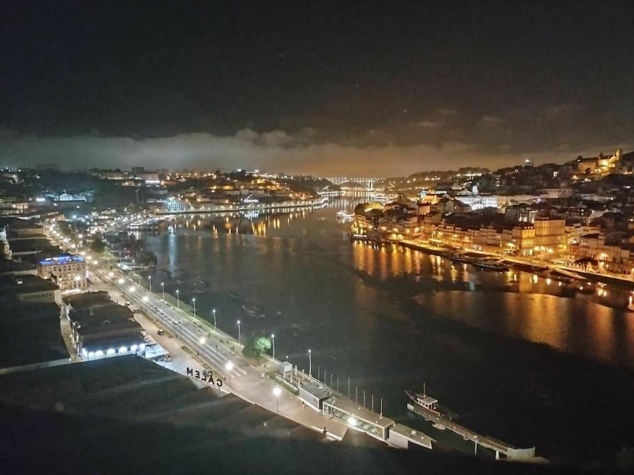 Loft In The Historic Center Of Oporto Downtown Apartment Exterior photo